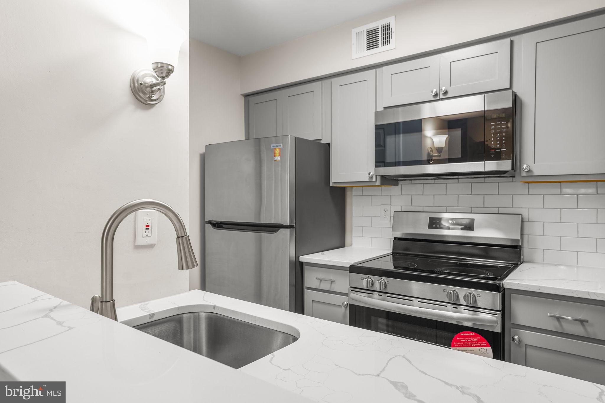 5818 Royal Ridge Drive, Unit M Springfield, VA 22152 - Photo 15 of 33