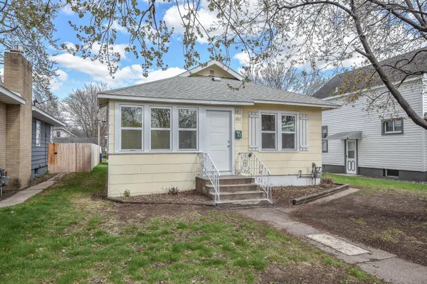 $189,900 | 1032 16th Avenue South, St. Cloud, MN 56301