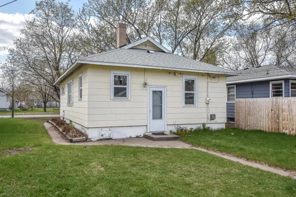 $189,900 | 1032 16th Avenue South, St. Cloud, MN 56301