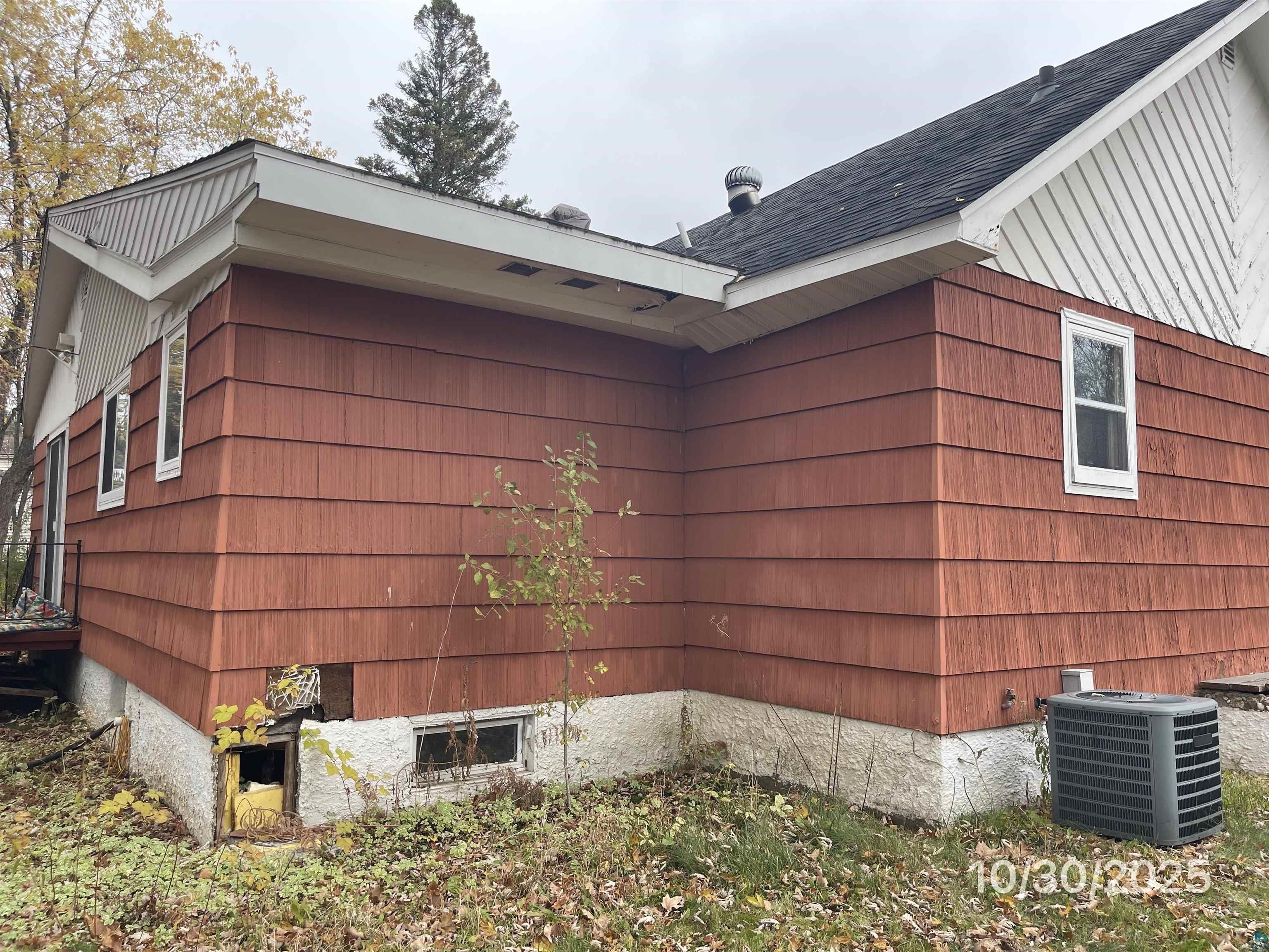 821 West Page Street Duluth, MN 55811 - Photo 5 of 34