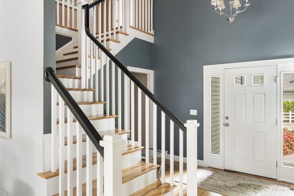 15 Summit Road, Unit 15 Belmont, MA 02478 - Photo 5 of 41 Gallery Image 5