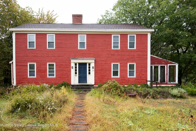 $599,000 | 32 Mountain Cp Road, Round Top, NY 12473