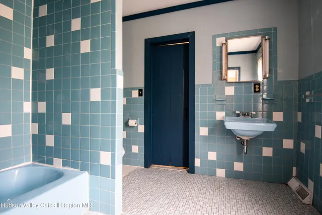 $599,000 | 32 Mountain Cp Road, Round Top, NY 12473