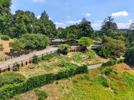 $2,500,000 | 2348 Mill Creek Lane, Healdsburg, CA 95448