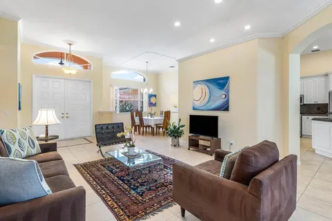 $550,000 | 5422 Landon Circle, Boynton Beach, FL 33437