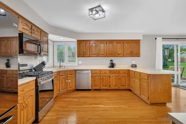 $635,000 | 6 West Wend Street, Lemont, IL 60439