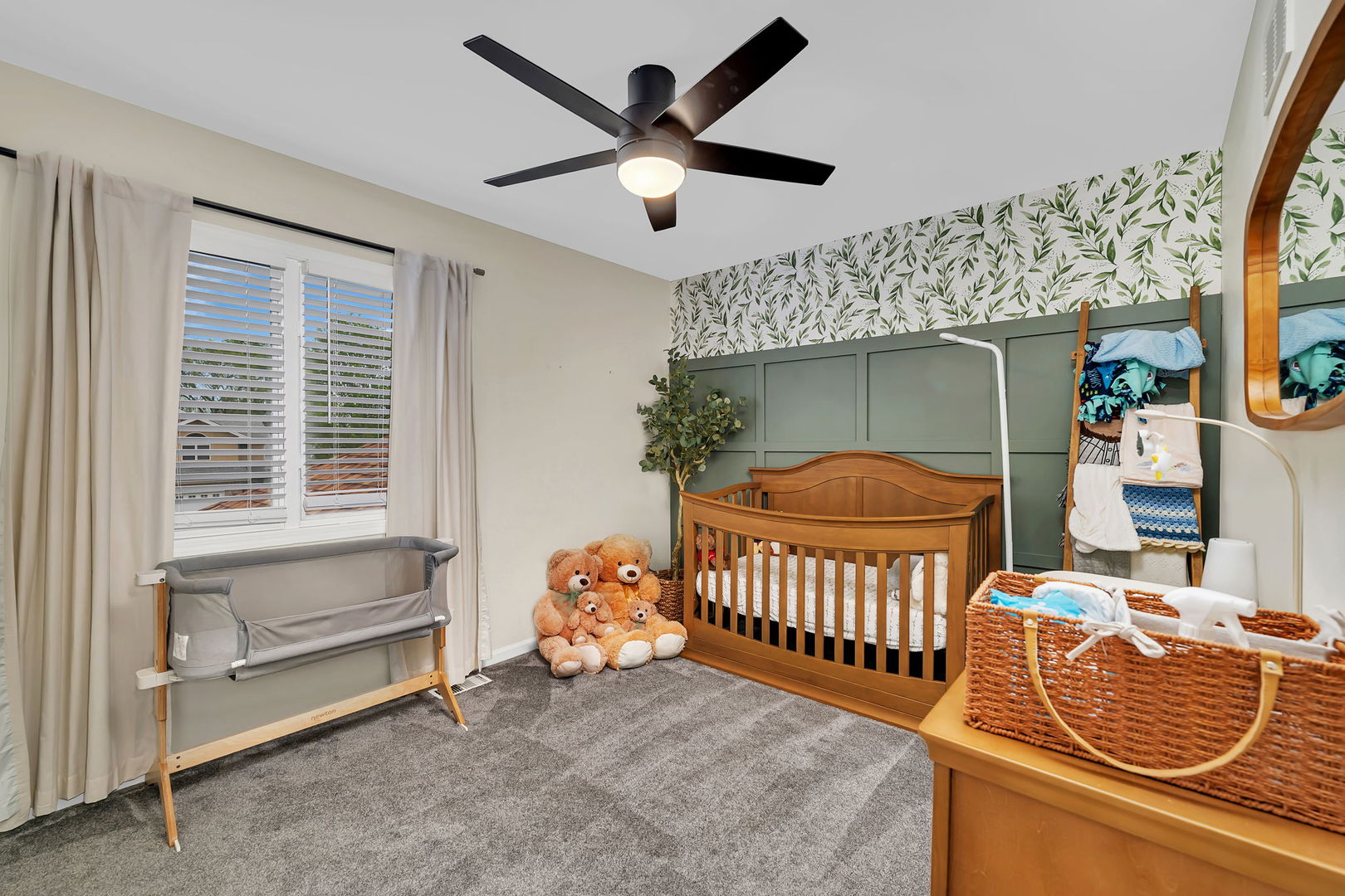 6 West Wend Street Lemont, IL 60439 - Photo 23 of 31 a bedroom with furniture and a window