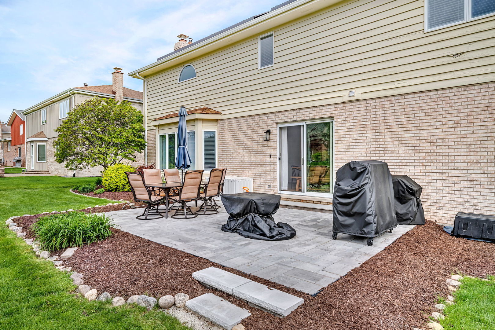 6 West Wend Street Lemont, IL 60439 - Photo 28 of 31 a view of a two chairs in the backyard