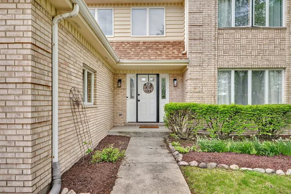 $635,000 | 6 West Wend Street, Lemont, IL 60439