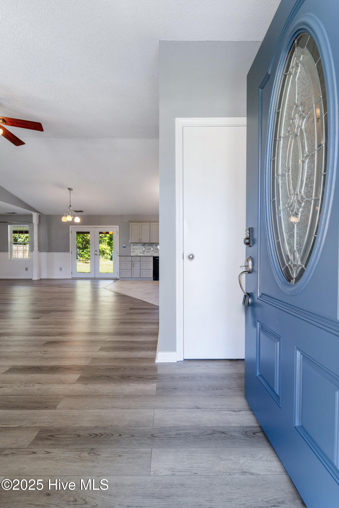 108 Howell Drive Jacksonville, NC 28540 - Photo 2 of 21 Foyer