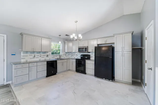 $1,695 | 108 Howell Drive, Jacksonville, NC 28540