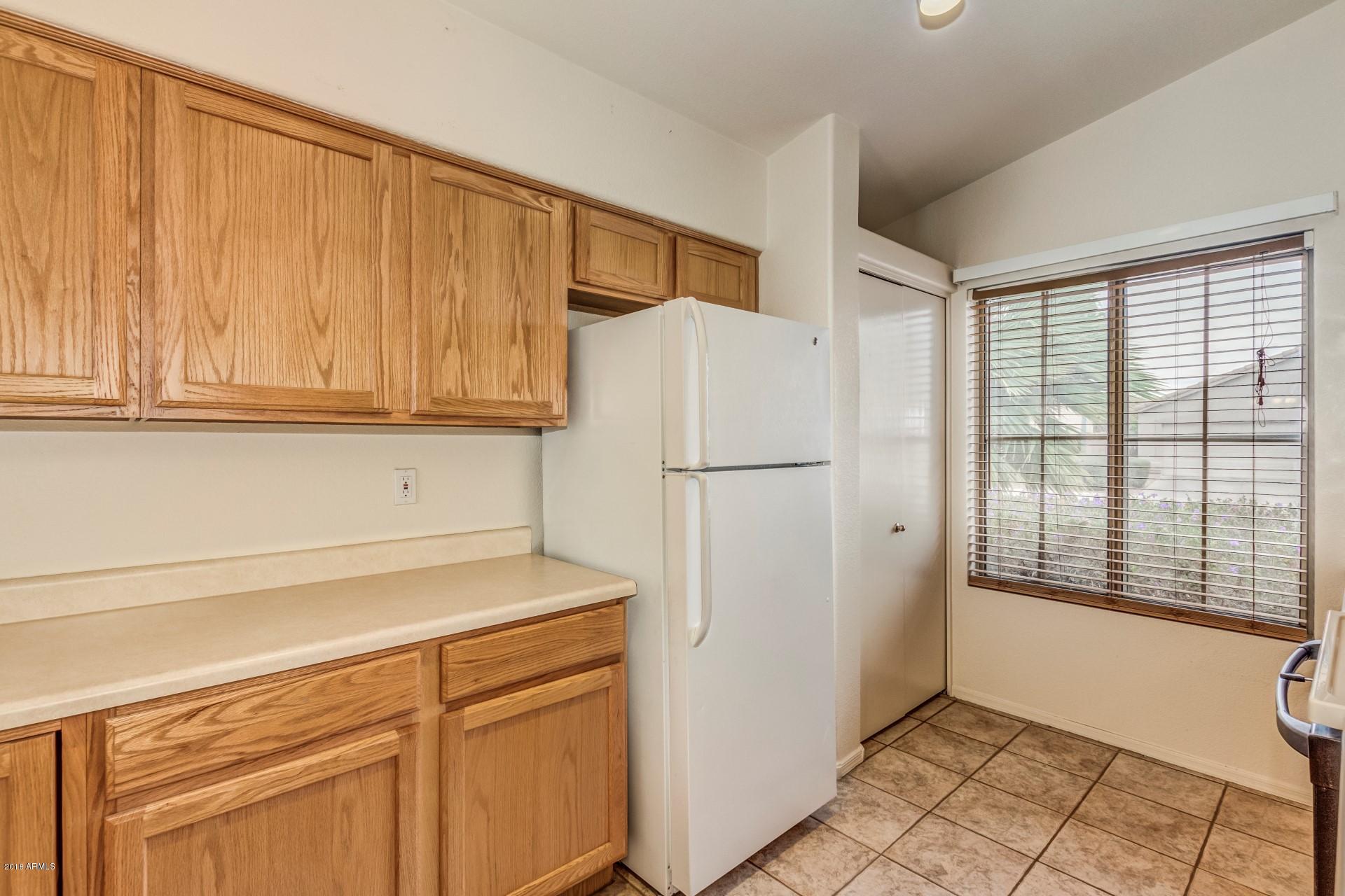 6942 West Phelps Road Peoria, AZ 85382 - Photo 4 of 25 Phelps (6)