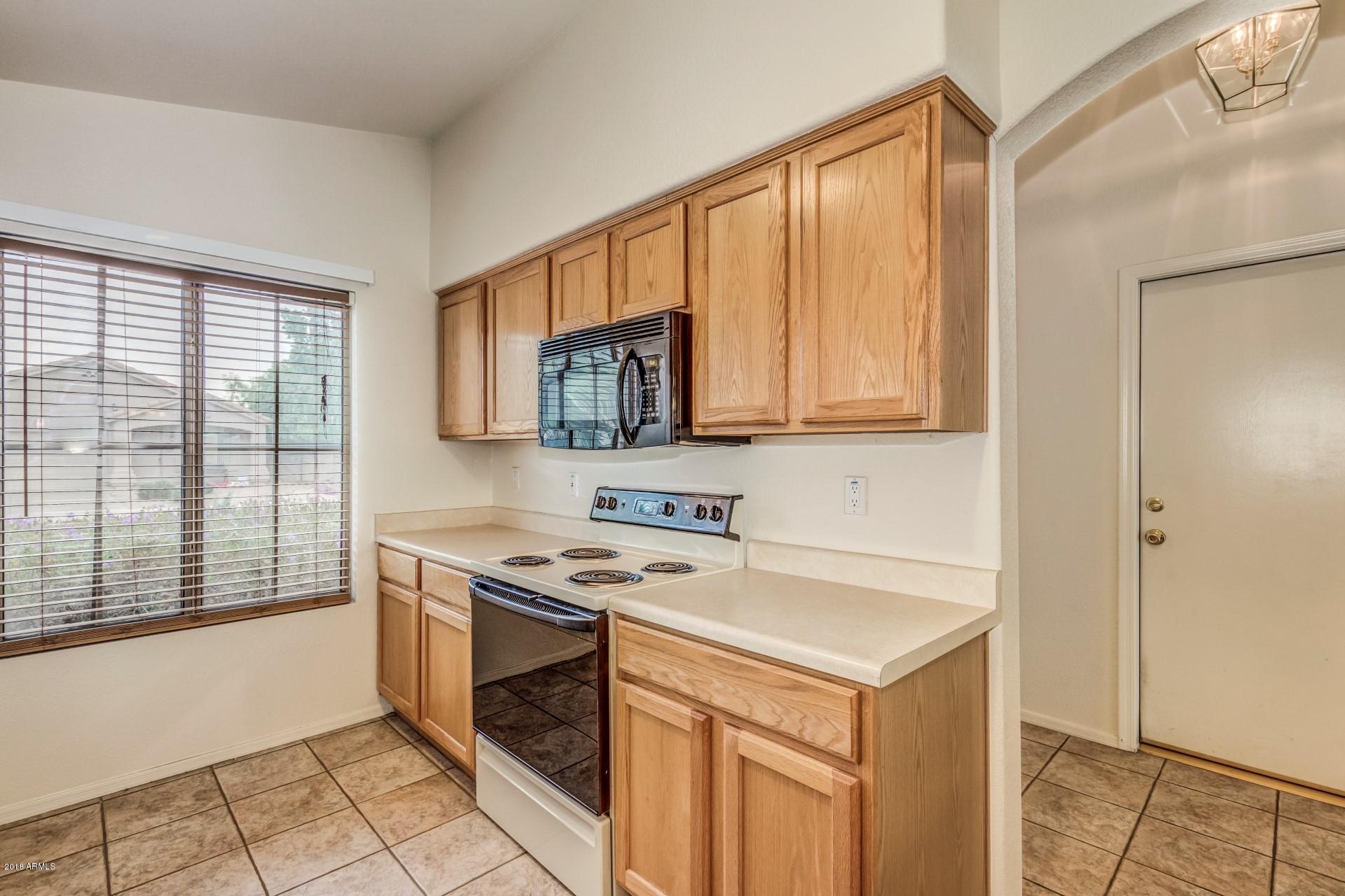 6942 West Phelps Road Peoria, AZ 85382 - Photo 5 of 25 Phelps (7)