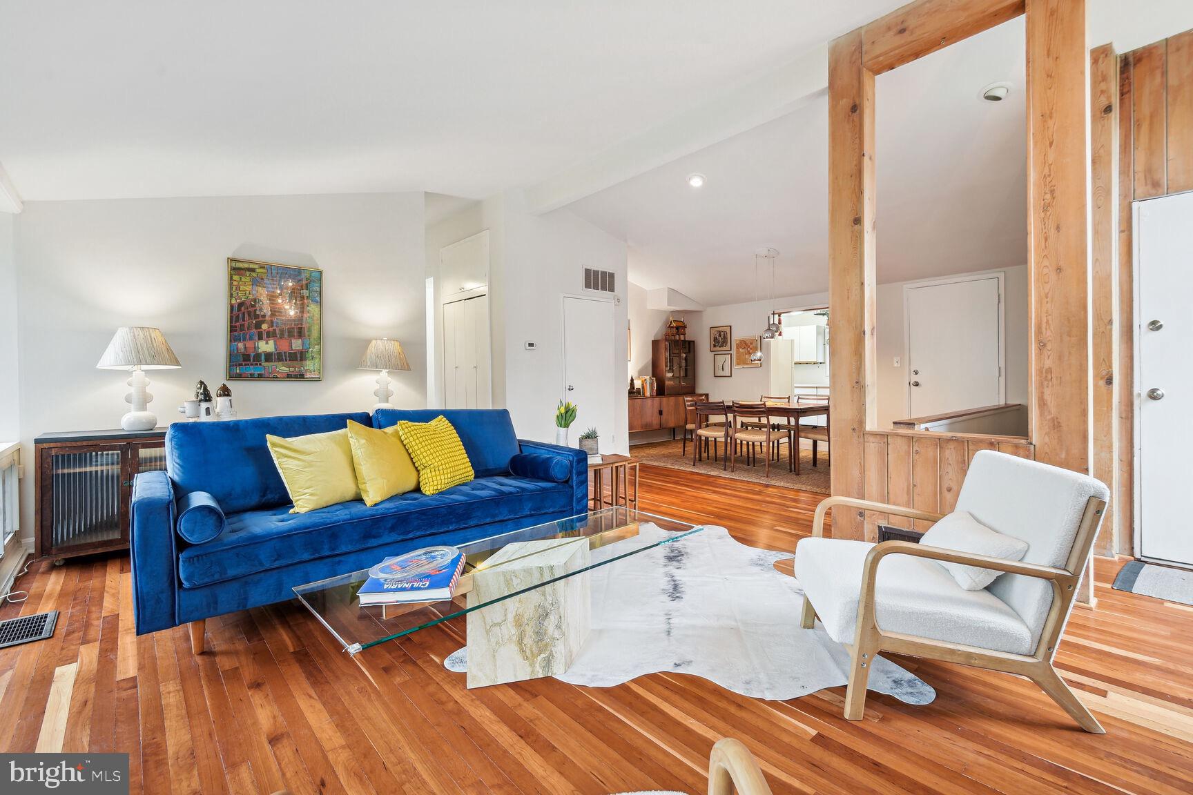 3413 Pendleton Drive Silver Spring, MD 20902 - Photo 3 of 30 Living Room