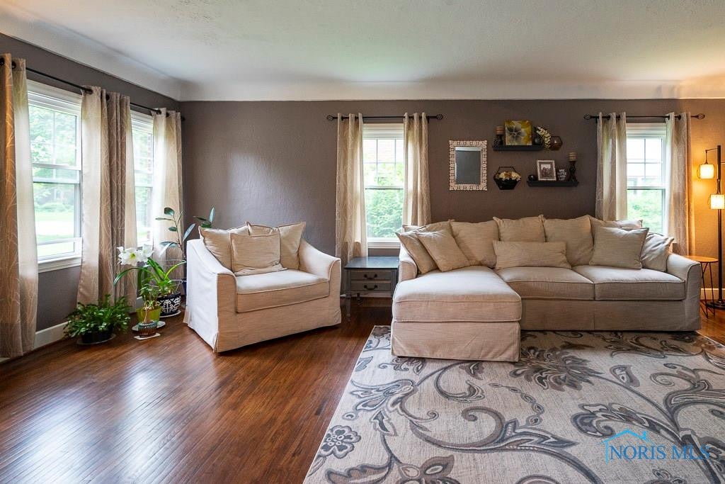 3323 Brantford Road Toledo, OH 43606 - Photo 6 of 33 Gallery Image 6