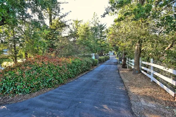 $1,300,000 | 9311 Golden Gate Avenue, Orangevale, CA 95662