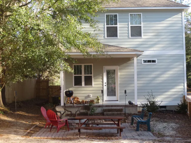 $2,400 | 330 North Leak Street, Southern Pines, NC 28387