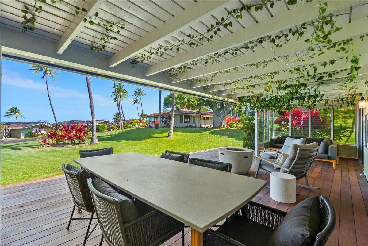 20 Hui Road East, Unit 37 Lahaina, HI 96761 - Photo 19 of 39 a view of yard with patio