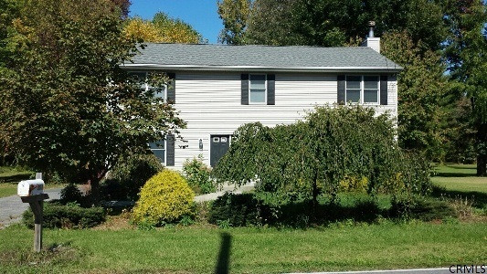 301 Beaver Dam Road Bethlehem, NY 12158 - Photo 1 of 7 Photo 1