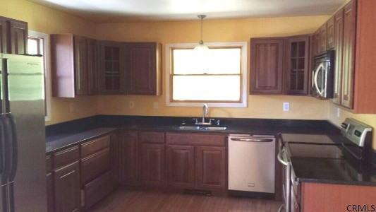 301 Beaver Dam Road Bethlehem, NY 12158 - Photo 3 of 7 Photo 3