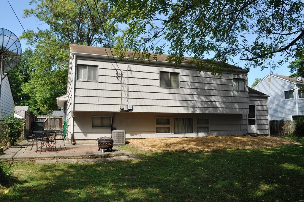1322 Country Club Road Columbus, OH 43227 - Photo 4 of 35 Gallery Image 4