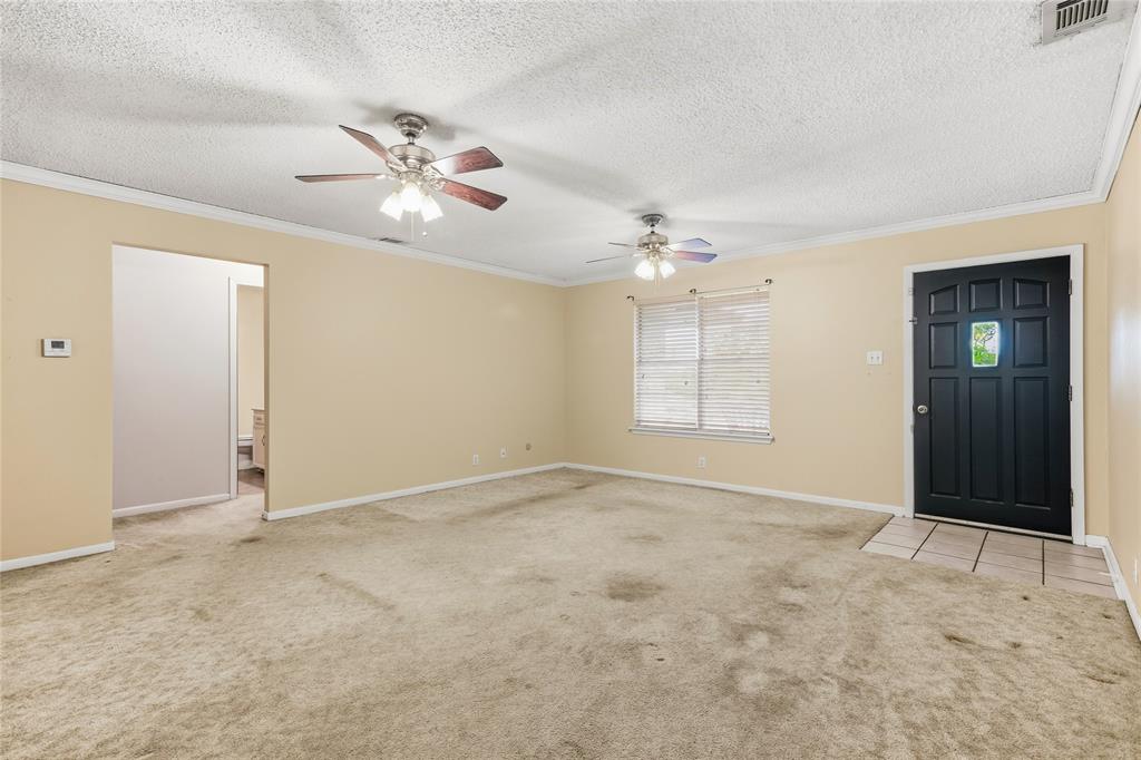 2922 Layne Drive Denison, TX 75020 - Photo 5 of 26