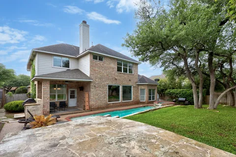 $749,000 | 2204 Rio Mesa Drive, Austin, TX 78732
