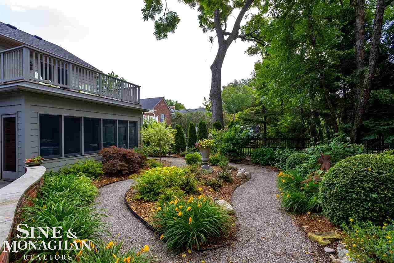 233 Merriweather Road Grosse Pointe Farms, MI 48236 - Photo 54 of 79