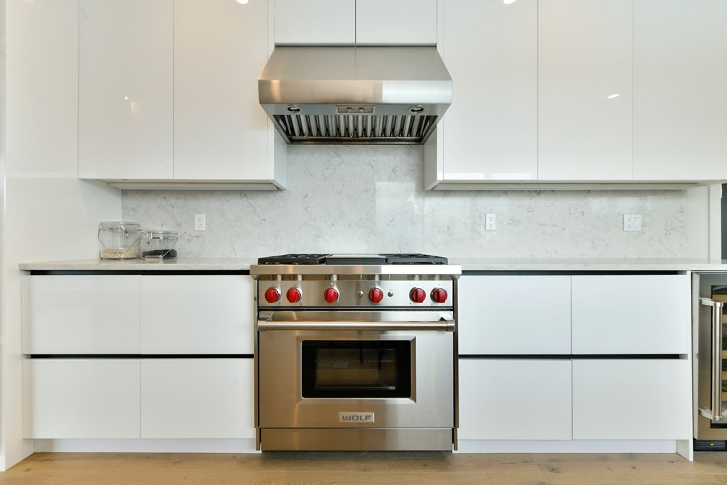 100 A Street, Unit 6 Boston, MA 02127 - Photo 2 of 22