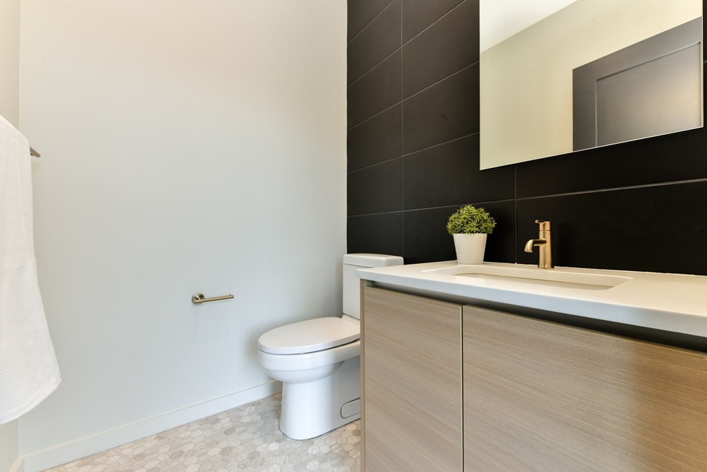 100 A Street, Unit 6 Boston, MA 02127 - Photo 7 of 22