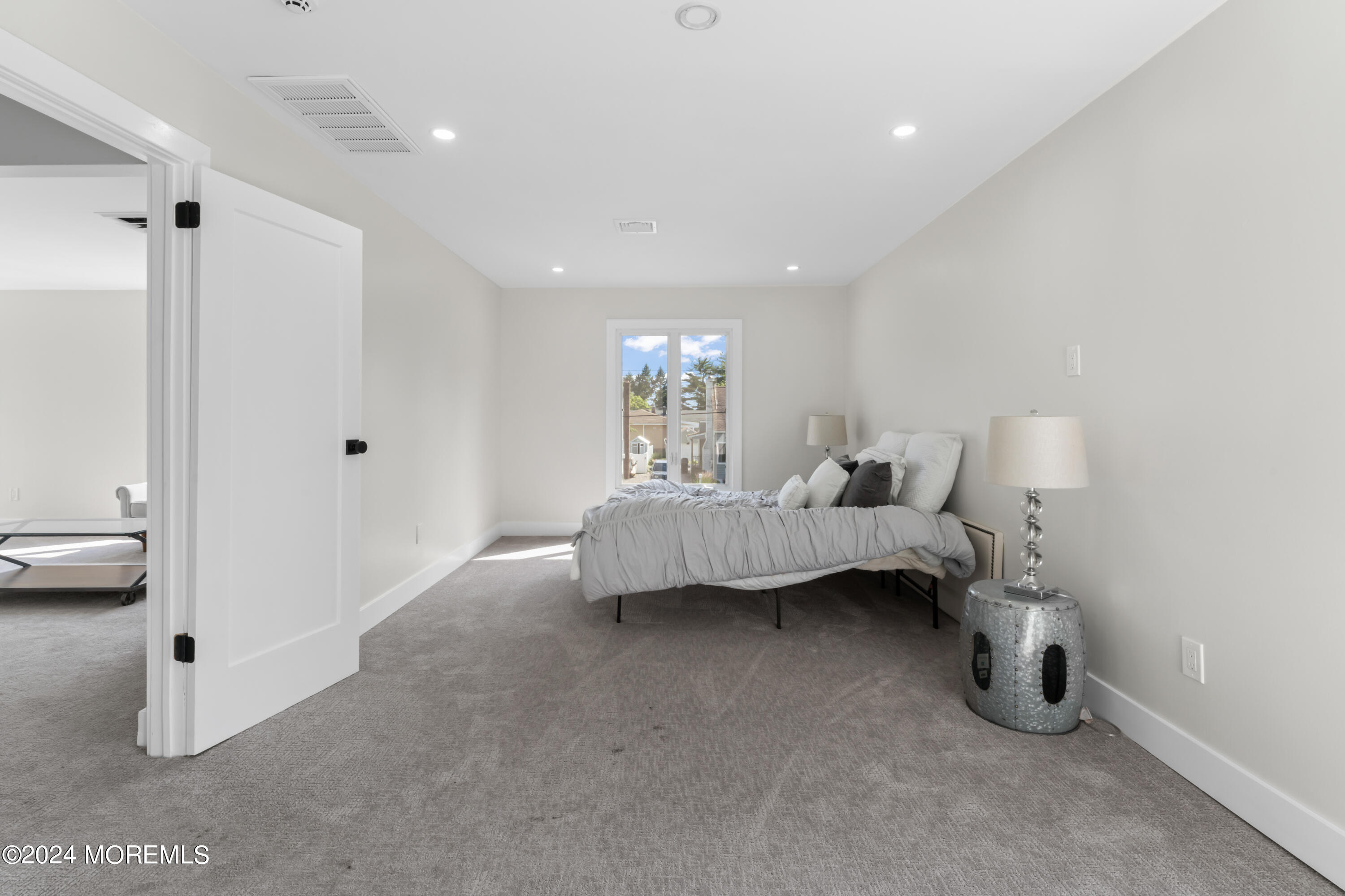 90 Riverview Avenue Neptune, NJ 07753 - Photo 15 of 31