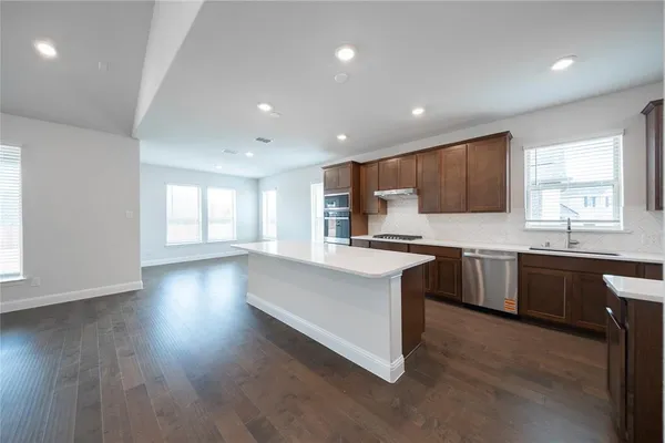 $454,990 | 917 Allegro Avenue, Forney, TX 75126