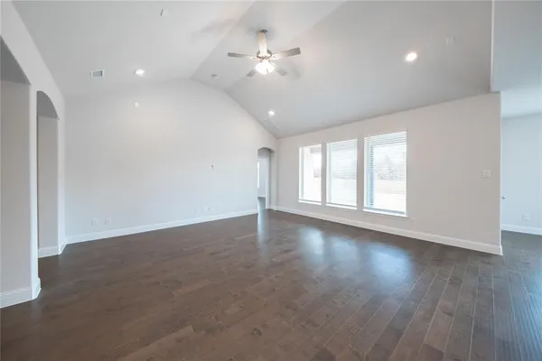 $454,990 | 917 Allegro Avenue, Forney, TX 75126