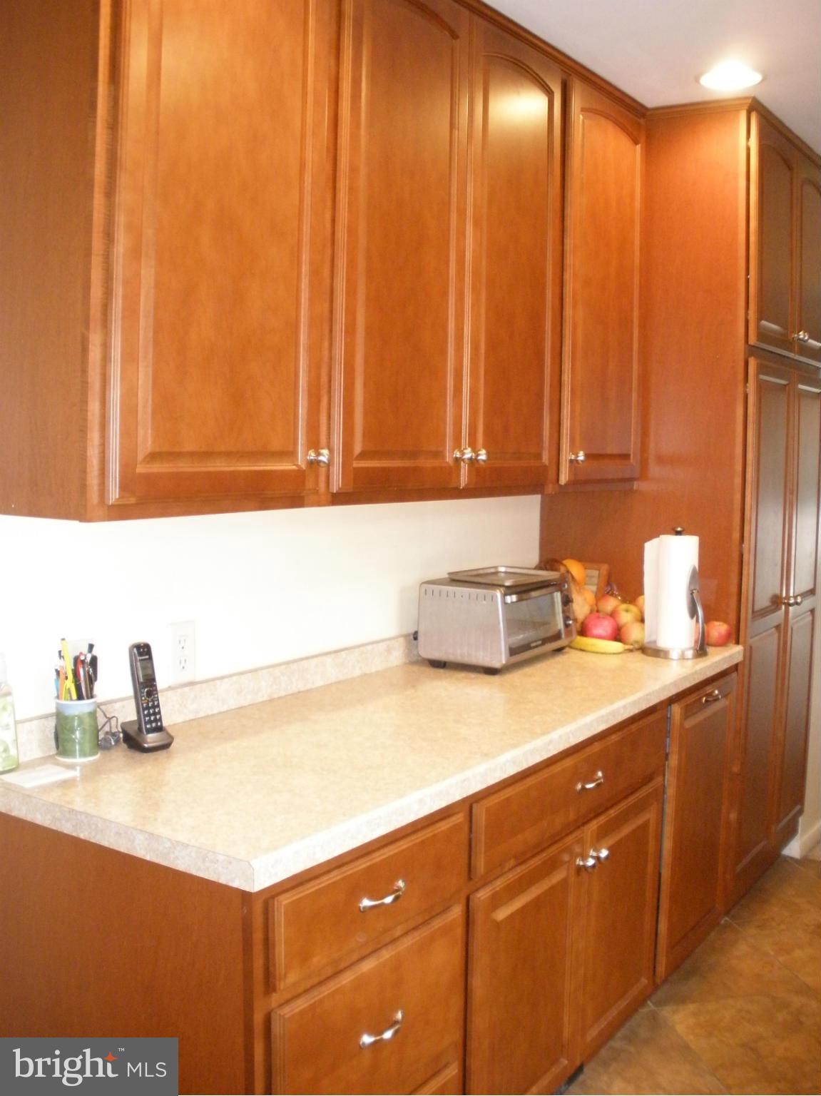 4417 Raspe Avenue Baltimore, MD 21206 - Photo 6 of 22 Kitchen