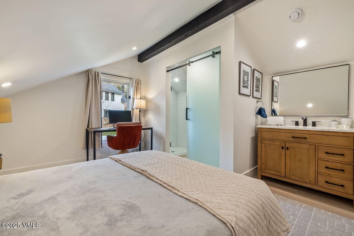 1546 Matterhorn Circle, Unit 4 Vail, CO 81657 - Photo 18 of 33 photo_online_017