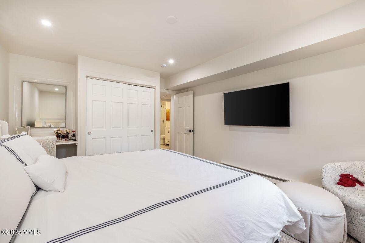 1546 Matterhorn Circle, Unit 4 Vail, CO 81657 - Photo 23 of 33 photo_online_024