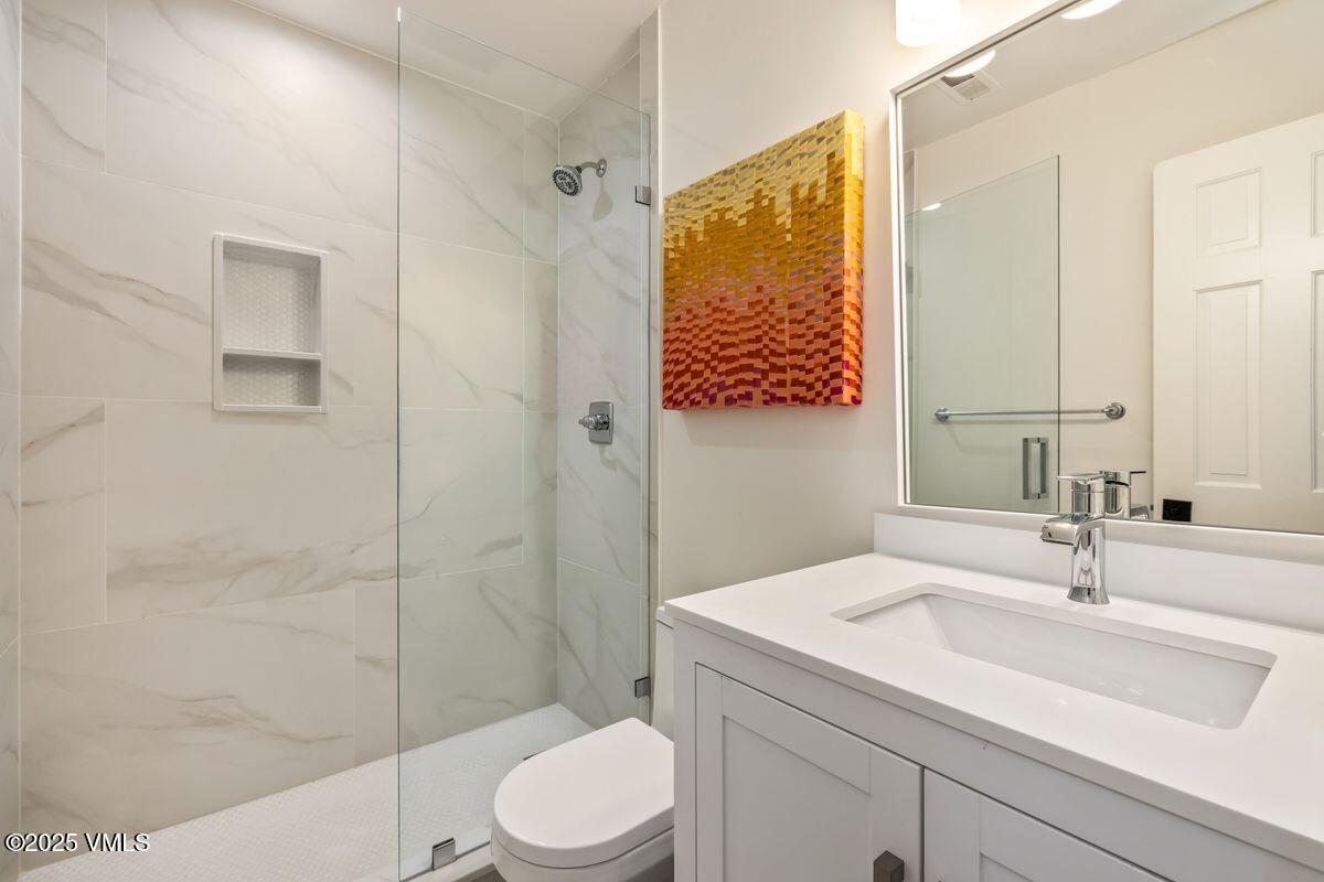 1546 Matterhorn Circle, Unit 4 Vail, CO 81657 - Photo 24 of 33 photo_online_022