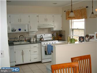 26 Johnson Road Lawrenceville, NJ 08648 - Photo 5 of 12 Gallery Image 5