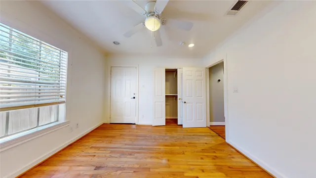 $1,695 | 317 Moody Street, Houston, TX 77009