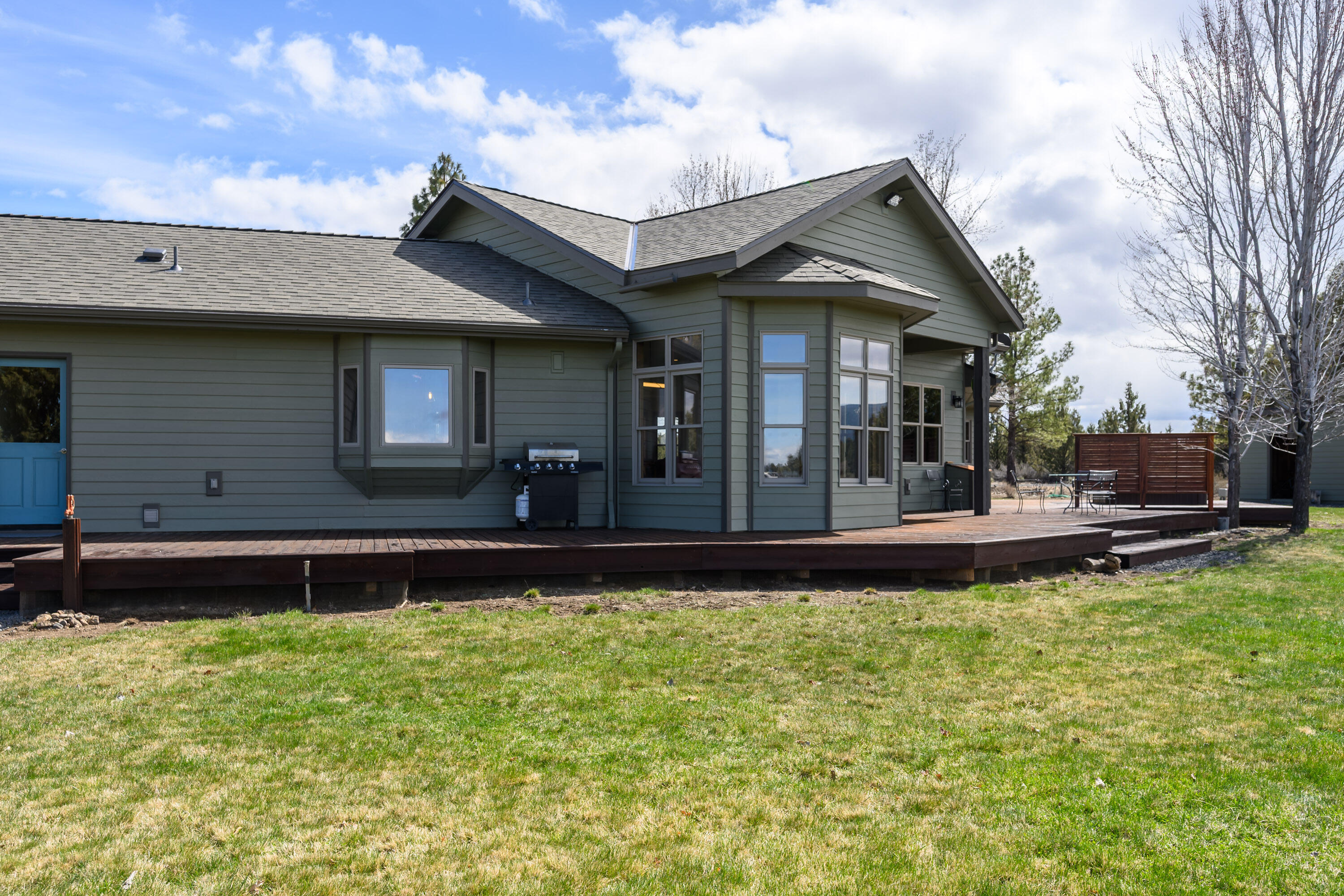 66360 Jericho Road Bend, OR 97703 - Photo 40 of 100 a front view of a house with swimming pool