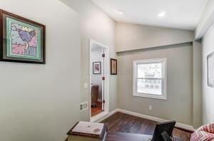 2586 Kent Road Columbus, OH 43221 - Photo 11 of 56 kent 11