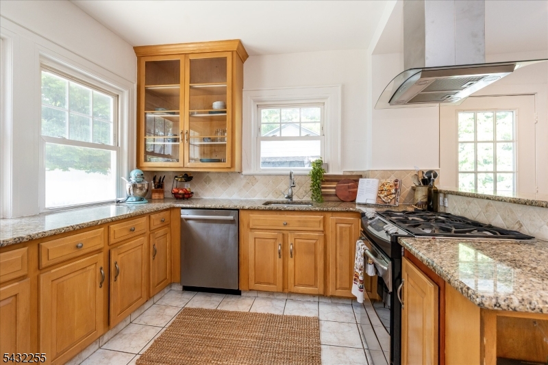 61 Luddington Road West Orange, NJ 07052 - Photo 18 of 42