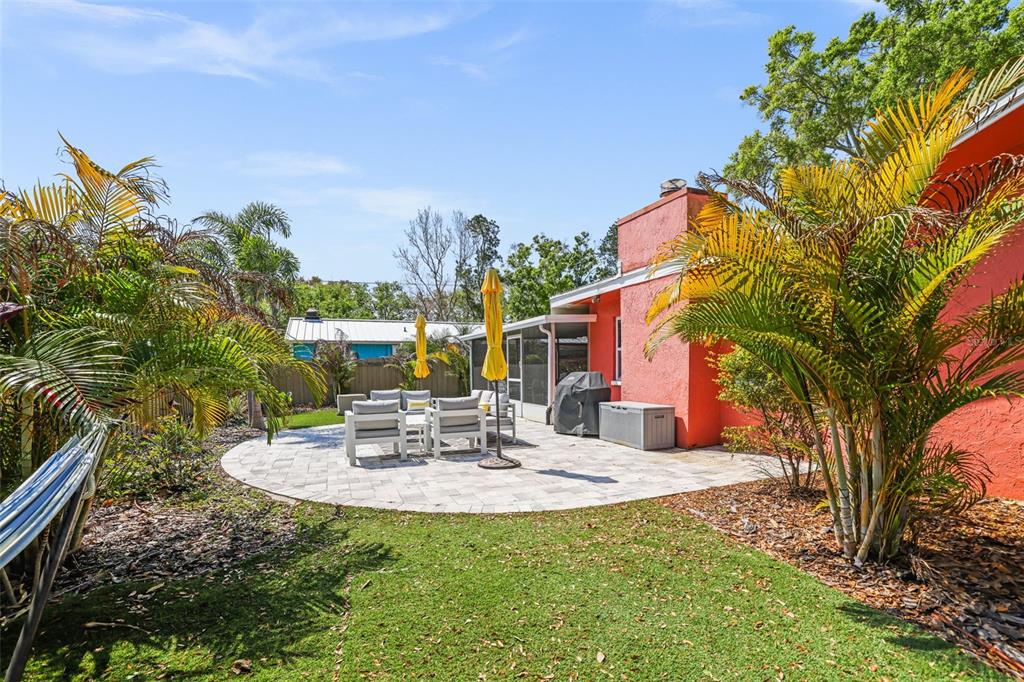 985 Gulf View Boulevard Dunedin, FL 34698 - Photo 22 of 52