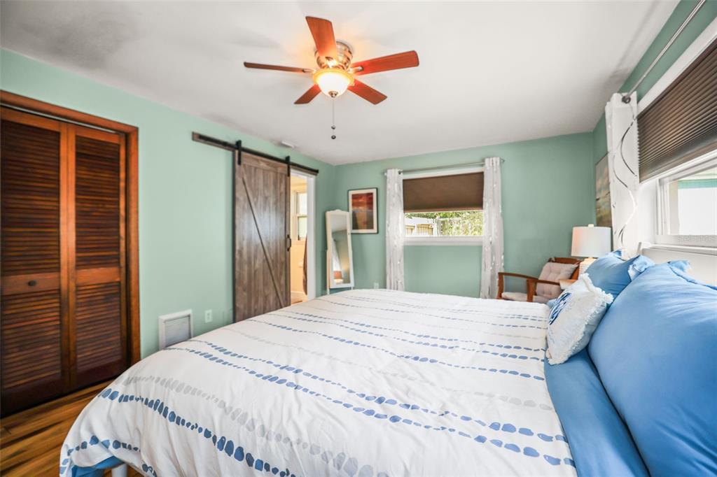 985 Gulf View Boulevard Dunedin, FL 34698 - Photo 33 of 52