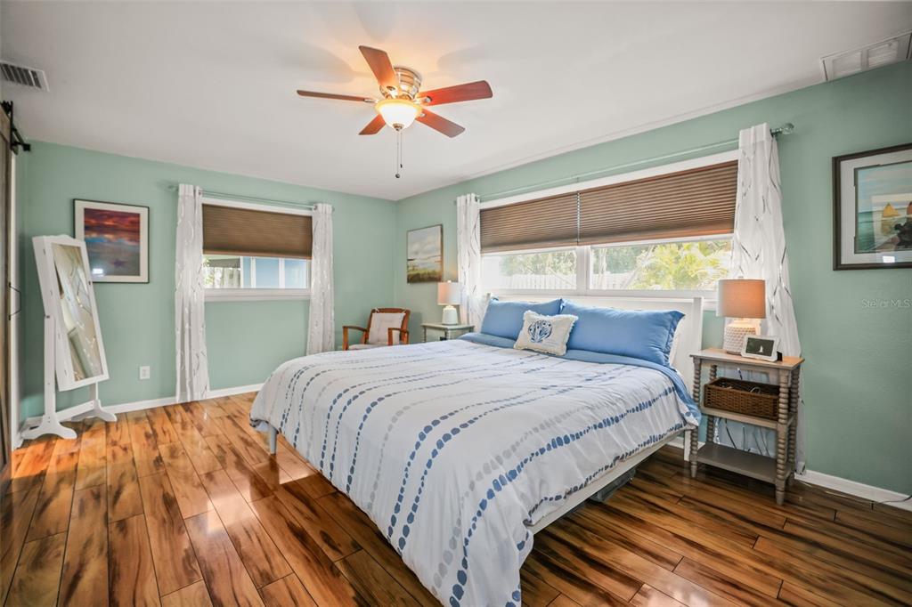 985 Gulf View Boulevard Dunedin, FL 34698 - Photo 34 of 52