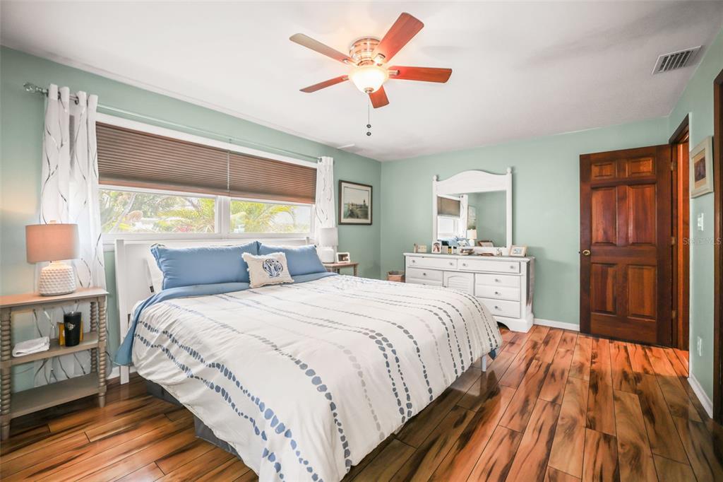 985 Gulf View Boulevard Dunedin, FL 34698 - Photo 35 of 52