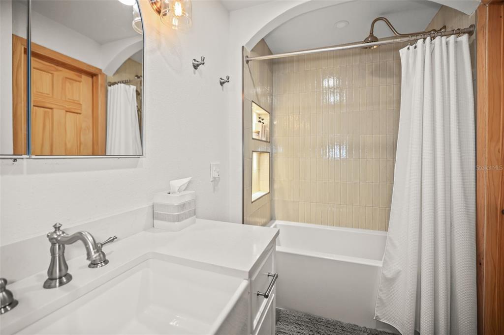 985 Gulf View Boulevard Dunedin, FL 34698 - Photo 36 of 52