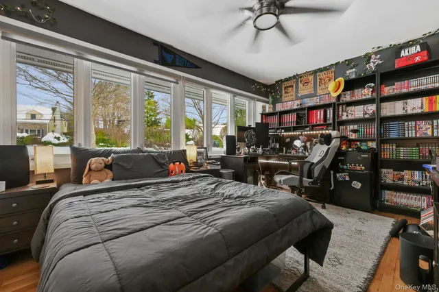 $1,895,000 | 10 Lincoln Road, Scarsdale, NY 10583