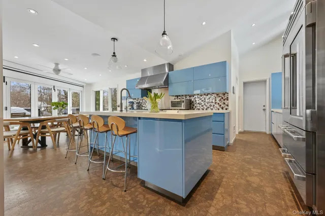 $1,895,000 | 10 Lincoln Road, Scarsdale, NY 10583