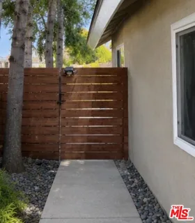 $2,700 | 25271 Bentley, Laguna Hills, CA 92653